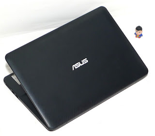 Laptop ASUS X454Y AMD A8 Bekas di Malang