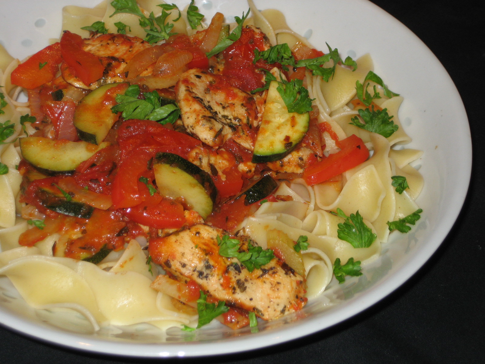 My Food, Garden, Golf etc. Pasta with Chicken Breast, Zucchini and