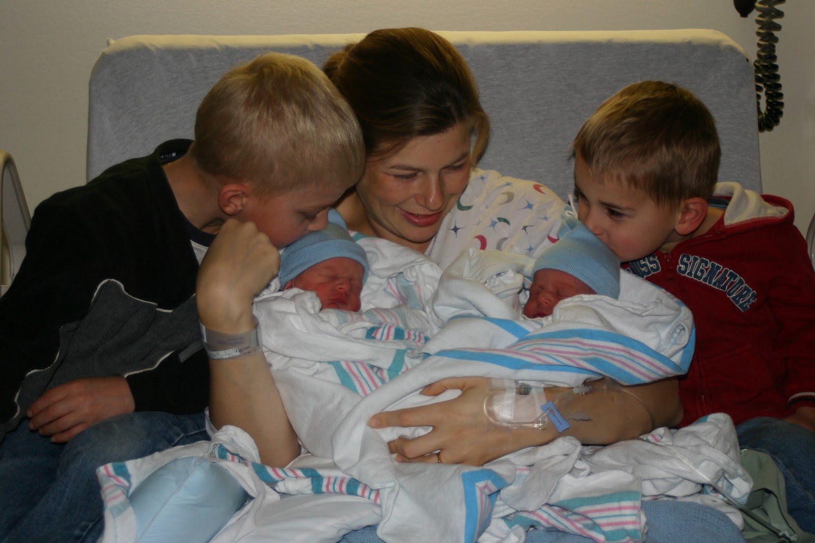 Five Kids in Five Years: Sibling Connections