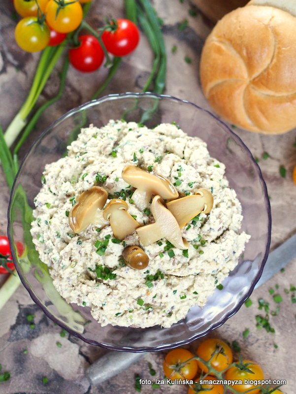 Pasta rybna z marynowanymi grzybkami Smaczna Pyza