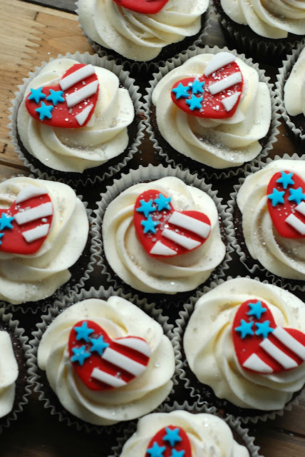 fondant american flag patriotic cupcake toppers