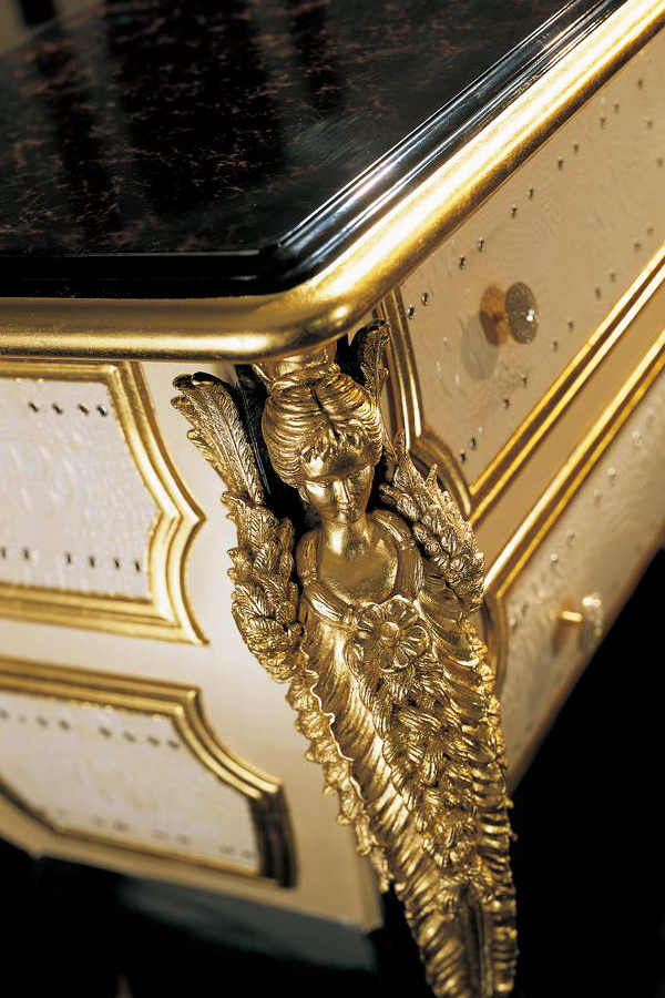 Italian Classic Commode With Solid Bronze Work Luxury Classic French