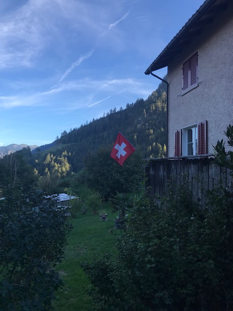 プフェーファース　スイス、バートラガツの山の方の町へ