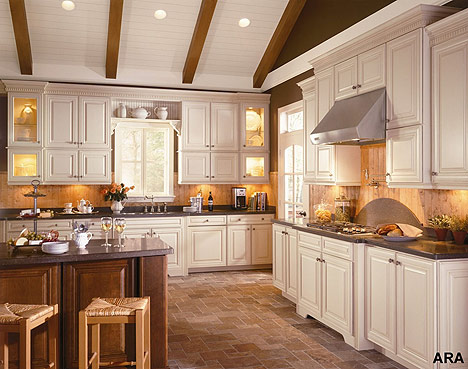 Pictures Of Cream Colored Kitchen Cabinets