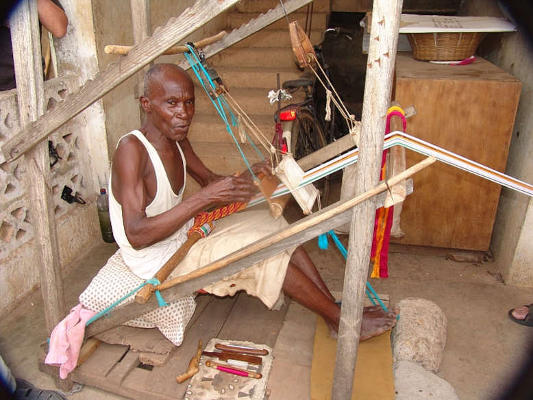 A Matemática no Continente Africano: os tecidos Kente de Gana
