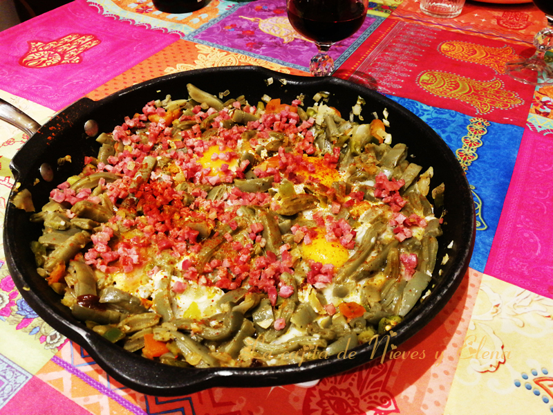 Cazuela de nopales, jamón serrano y huevos - Cocinas del Mundo (Yucatán)