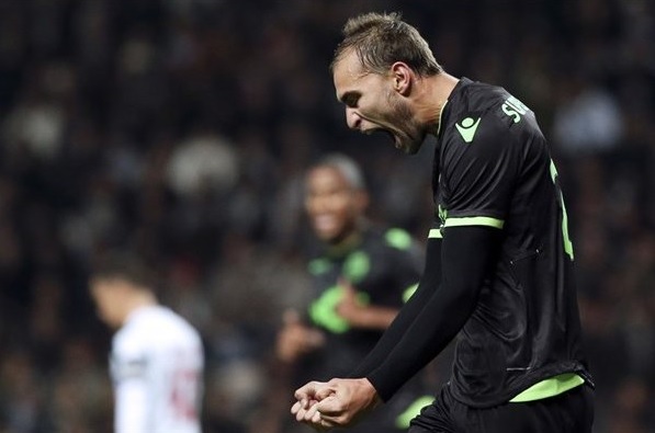 Sporting conseguiu uma grande virada para sair com a vitória sobre o Moreirense (Foto: Divulgação/UEFA) Sporting conseguiu uma grande virada para sair com a vitória sobre o Moreirense (Foto: Divulgação/UEFA)