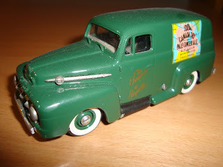 Oscar's Classic Model Cars Collection: 1952 Ford Panel F1 Delivery Van