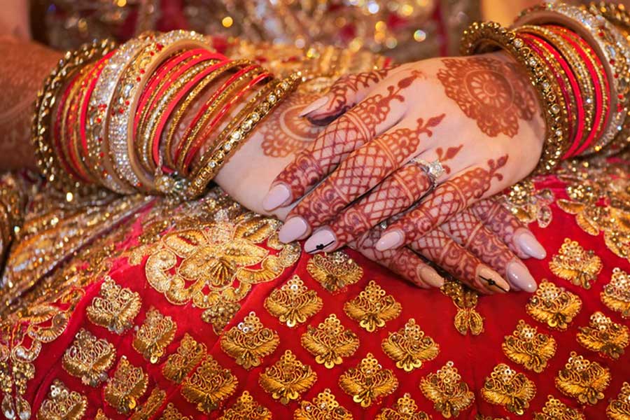 Best Wedding Songs for Mehndi, Sangeet, Reception, Bridal Entrance; These songs remain all time hit!