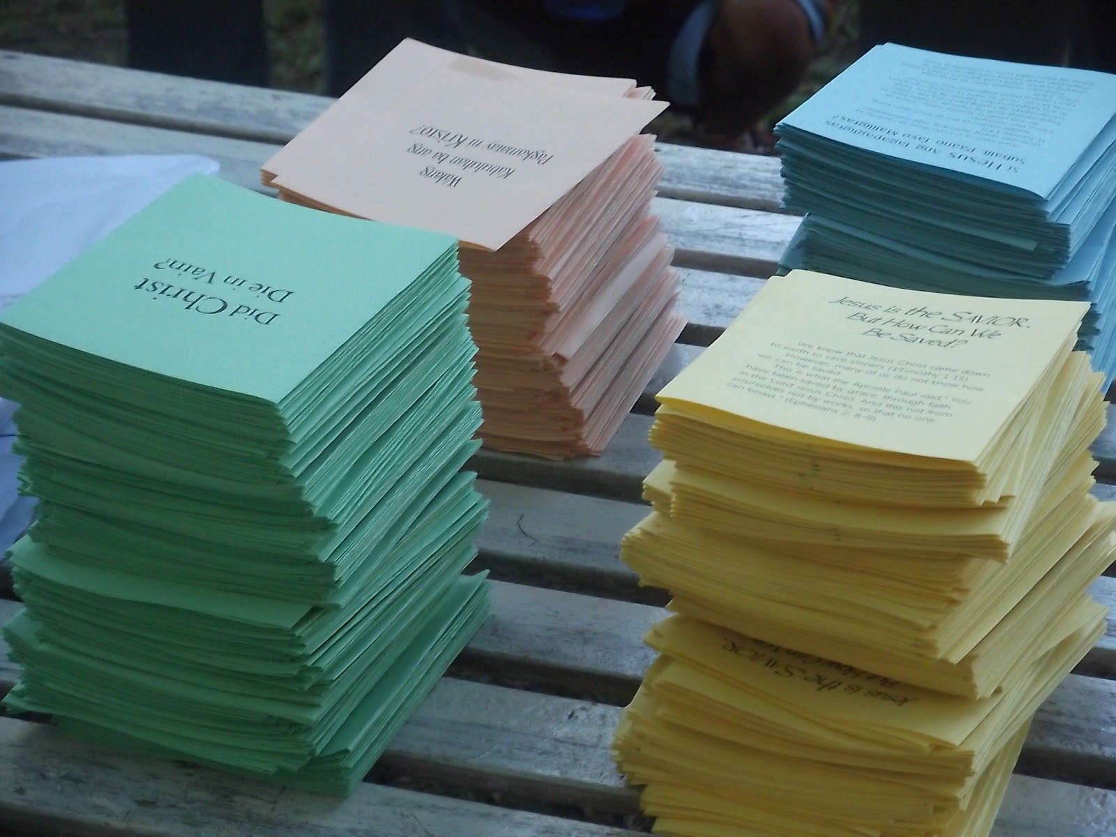 Sharing through Tracts ~ Journalese faith, campus, words