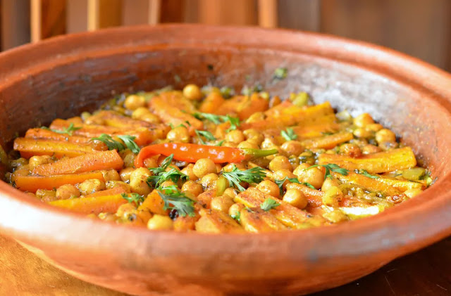 Moroccan Vegetarian Carrot and Chickpea Tagine