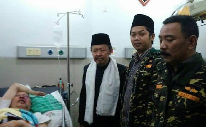 KH. Umar Basri Dianiaya Saat Dzikiran Subuh, Tidak Main-main, Banser Jawa Barat Ultimatum Polri Jika Tidak Menangkap Pelaku 1x24 Besok Ini Yang Akan Terjadi.......