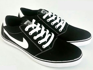 Model Sepatu Sekolah Warna Hitam Inilah 11 Sepatu Keren Untuk Sekolah Paling Cocok Untuk Wanita