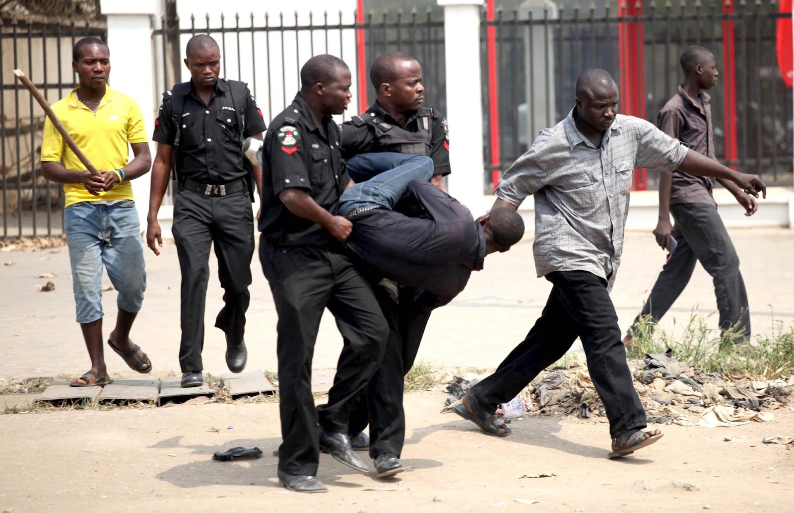 Talktokemi TtK Happy New 2024 Nigerian Police In Uniform talktokemi-ttk-happy-new-2024-nigerian-police-in-uniform
