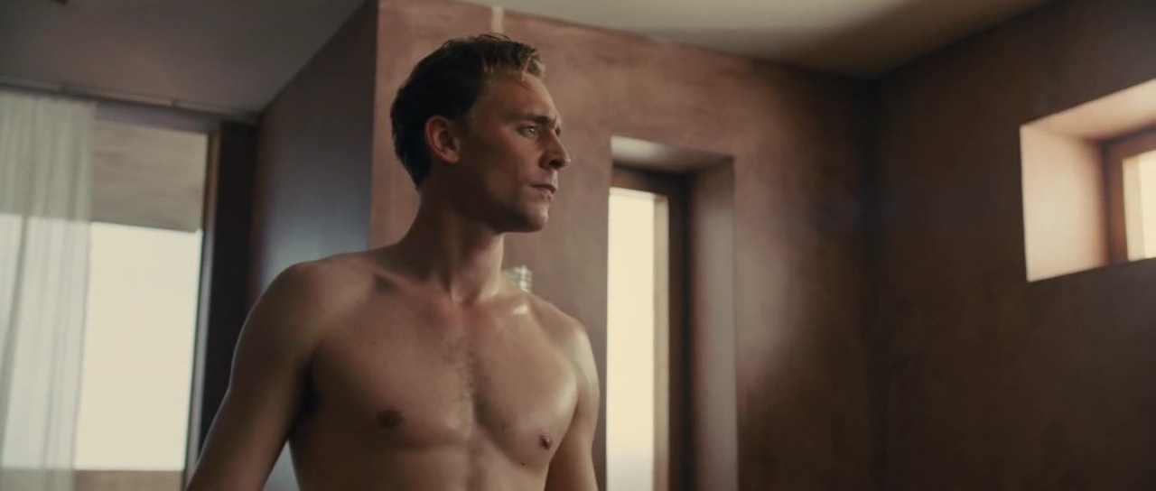 Tom Hiddleston nude in High-Rise.
