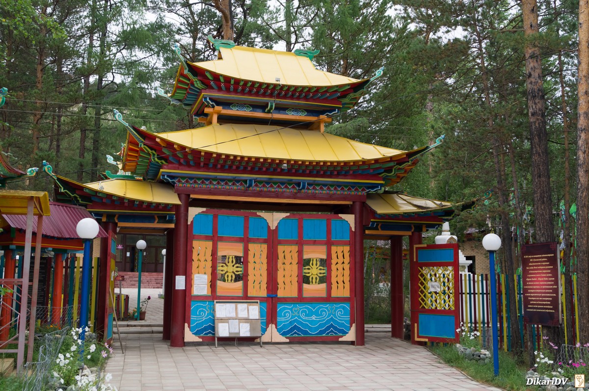 читинский буддийский дацан. дацан в улан баторе. узонский дацан. дацан в екатеринбурге. читинский дацан внутри.