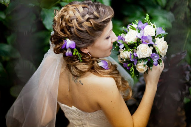 wedding hairstyles with flowers for long hair