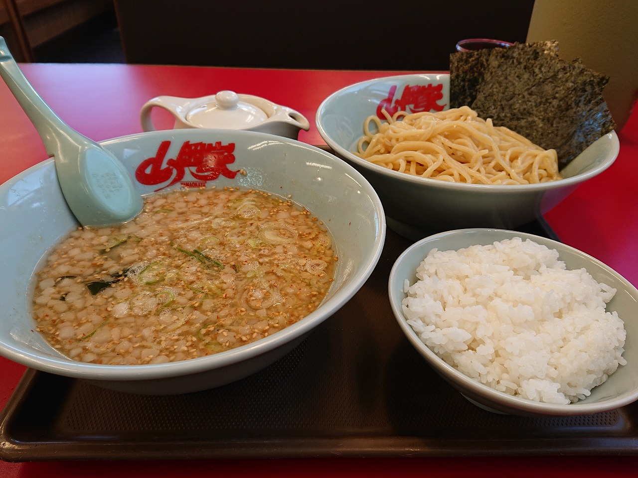 山岡家〇〇に行ってみた。