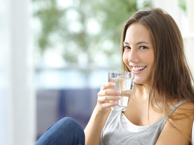 5 Cara Tepat Minum Air Putih Jangan Asal Minum