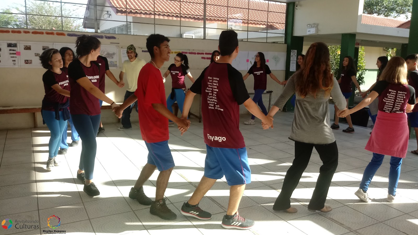 Dia do índio na escola Pedro Ivo Campos Dia do índio na escola Pedro Ivo Campos