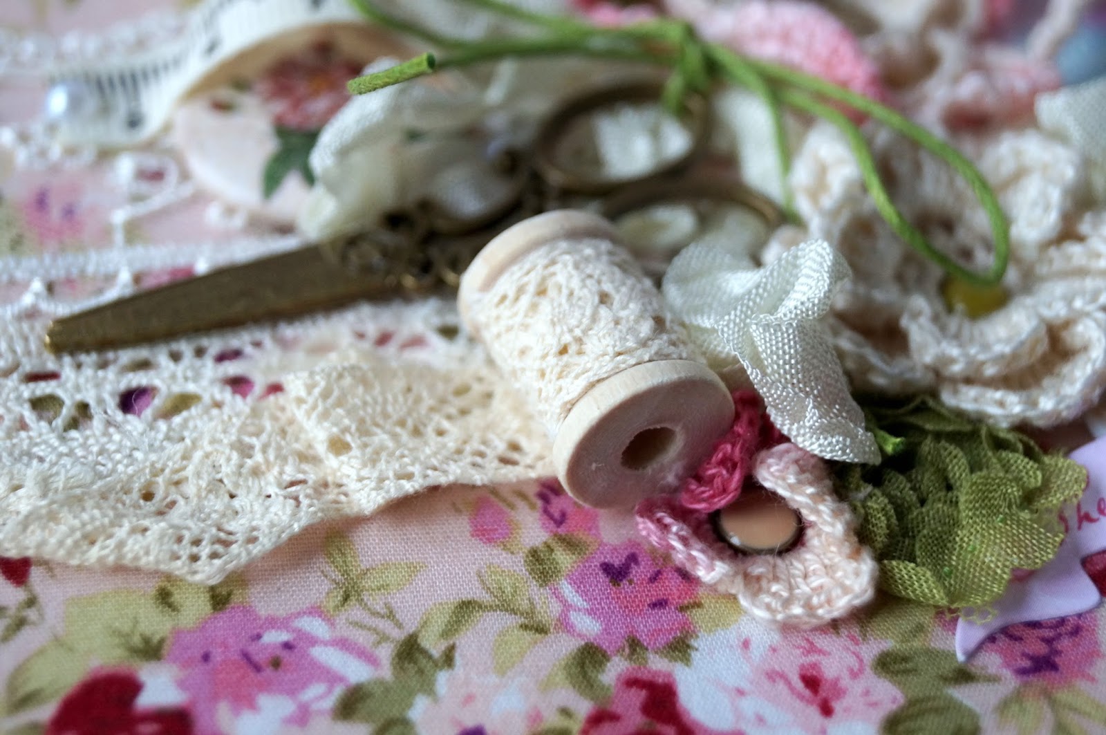 красивое рукоделие. канал рукоделие. вязаные вещи. рукоделие. принадлежности для вязания.