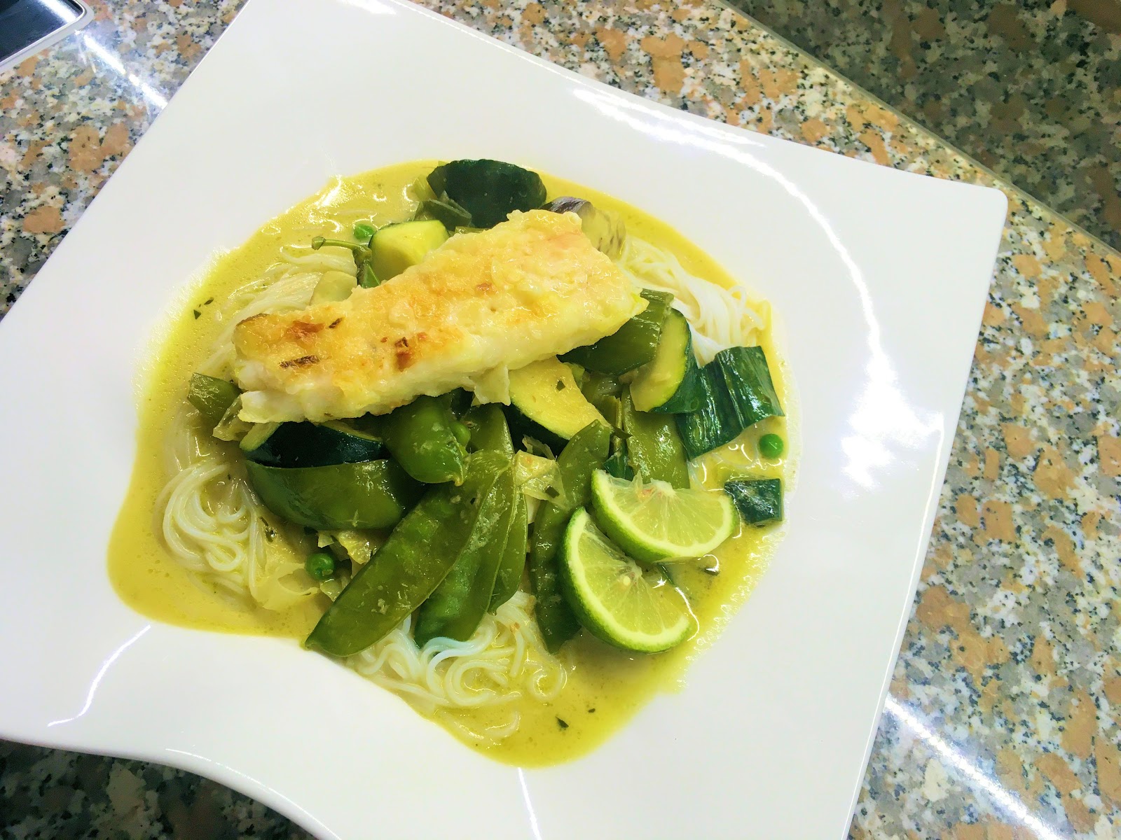 Die Alltagsgourmets: Kabeljau-Loins auf grünem Curry Kaffir- Limettencurry