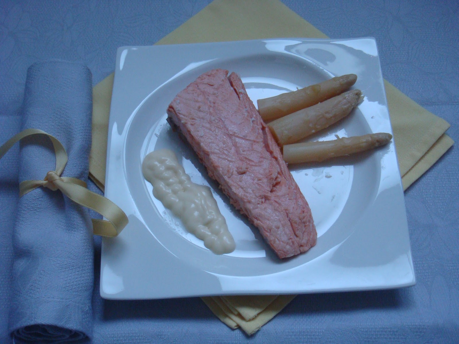 SALMÓN A LA SAL