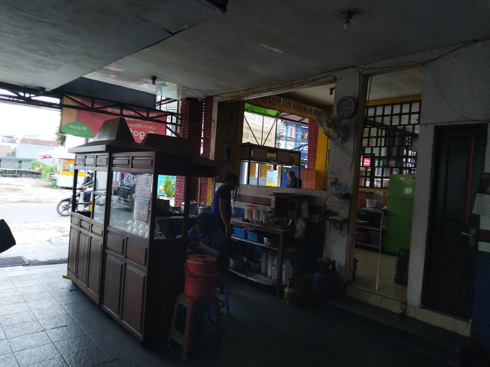 Bakso Tengkleng Mas Bambang Kota Malang Banjir Embun