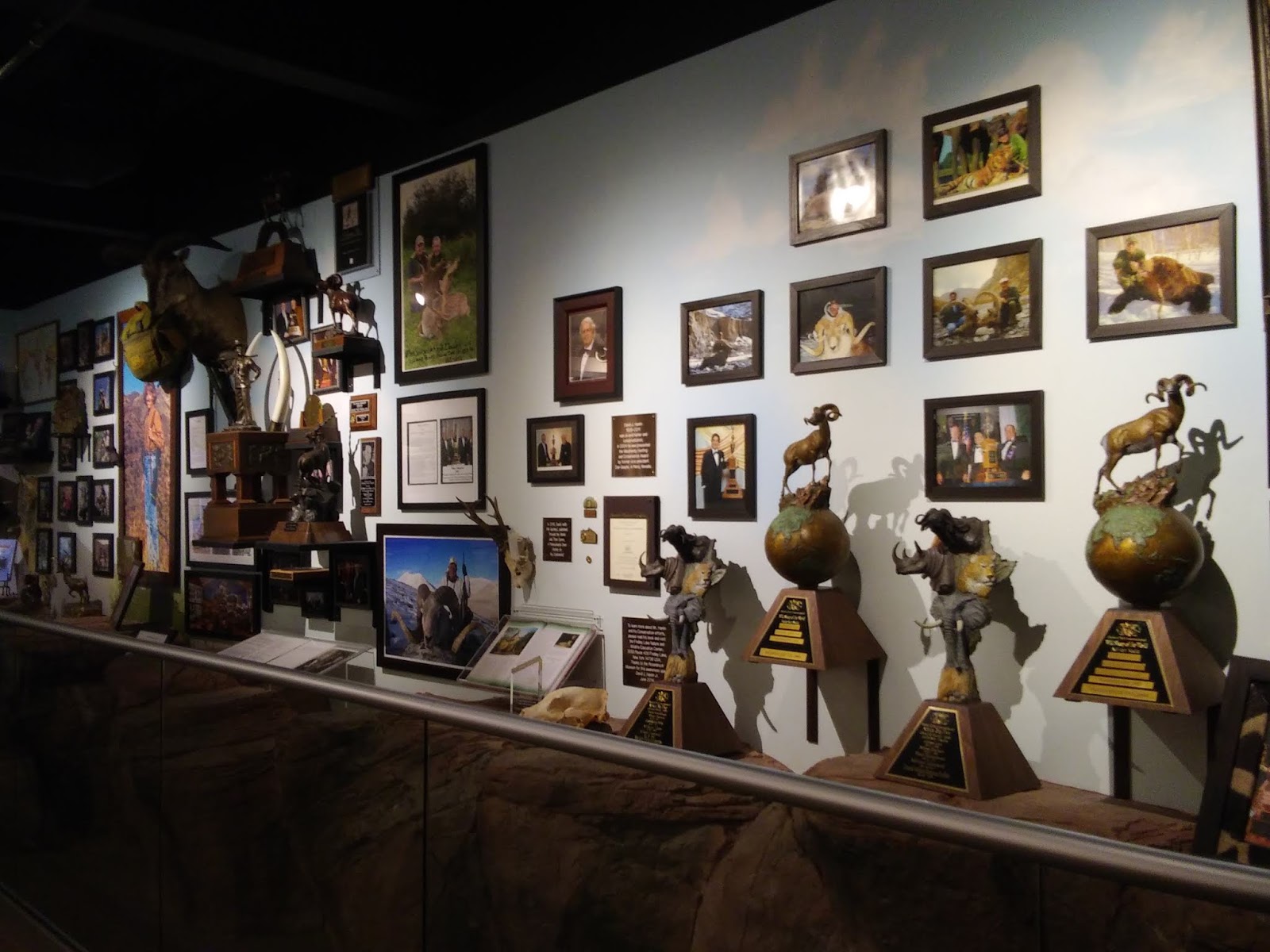 The Smiths RV Apr 05 2019 World Wildlife Museum