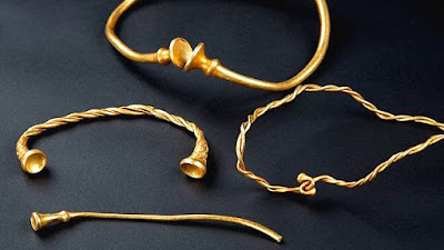 Клад золотых украшений эпохи железного века, оценен в £325,000 тыс. фунтов стерлингов...