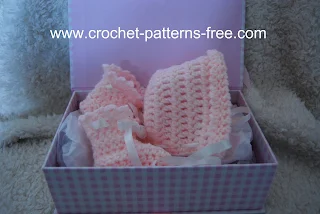 crochet booties and bonnet free pattern