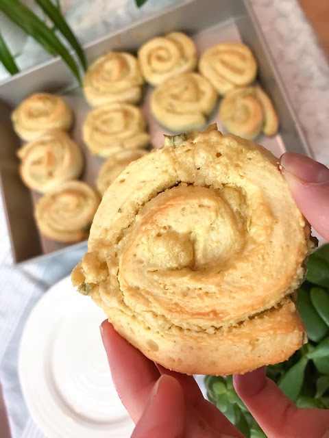 Vegan Cheese Roll