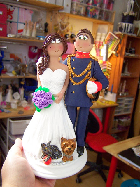 Figuras personalizadas un muñeco mini tu artesanales hecho en zaragoza españa x Laura Guarnieri & YoToY los muñecos de tu boda