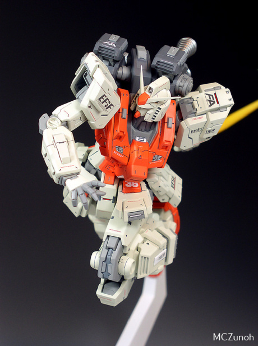 Volks 1/100 Full Armor Gundam Diatomaceous Ver.