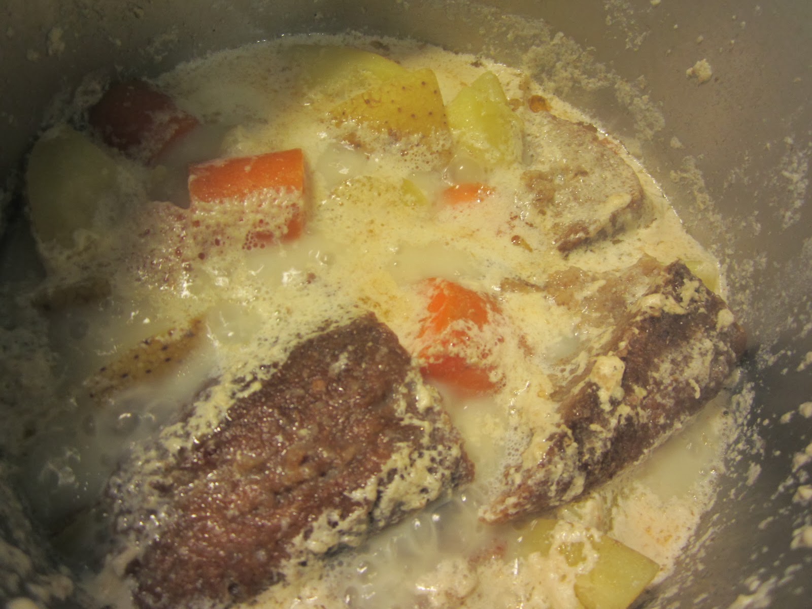 Valuraudalla Kermainen Savulohikeitto