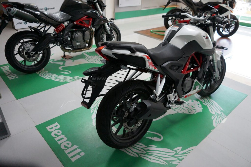 Benelli TNT 25