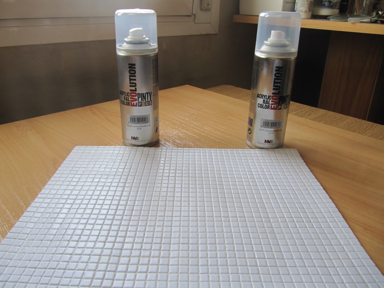 Lulabyminihouse: De como hice las baldosas./ How I made the tiles.