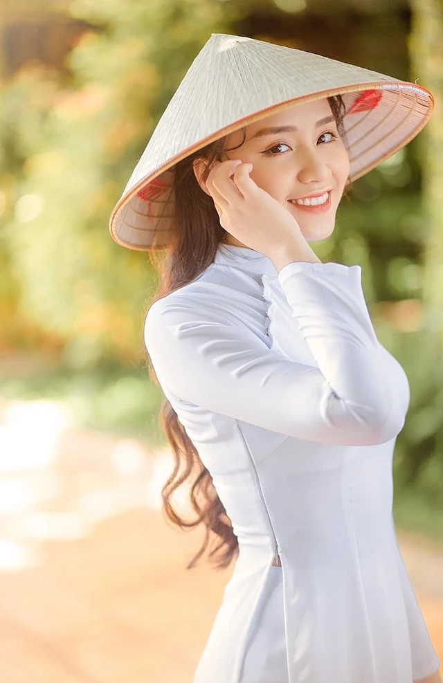 Nữ sinh Đắk Lắk “gây thương nhớ” với nét đẹp trong veo Nữ sinh Đắk Lắk “gây thương nhớ” với nét đẹp trong veo