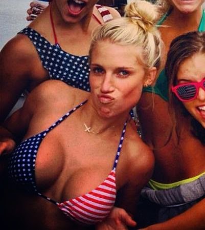 Beach Chair Sports: Afternoon Melons with Kelly Hall, Matthew Stafford