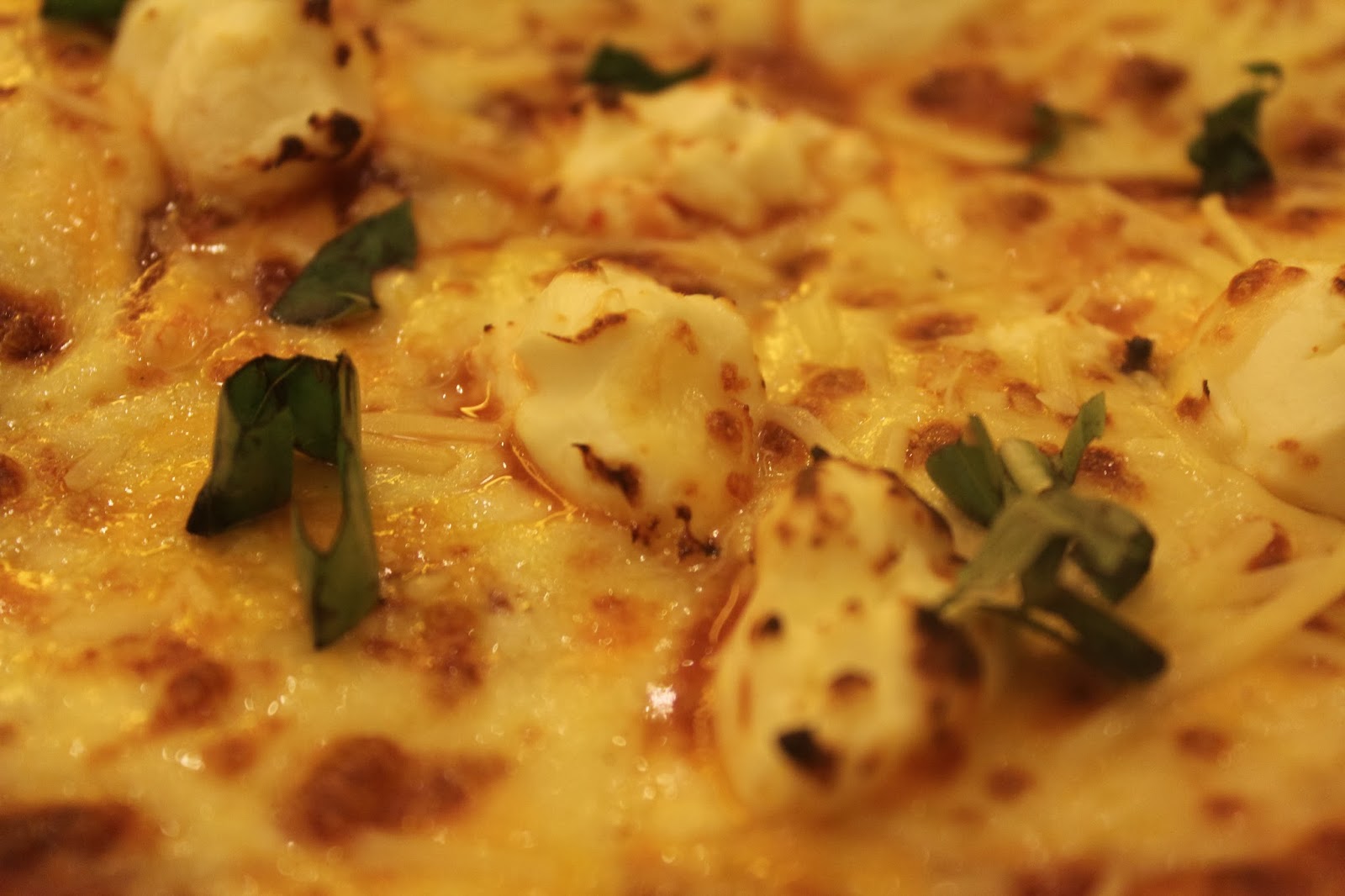 Stay, Stray, Play and Feast Pizza Hut’s Cheesy 7 Pizza