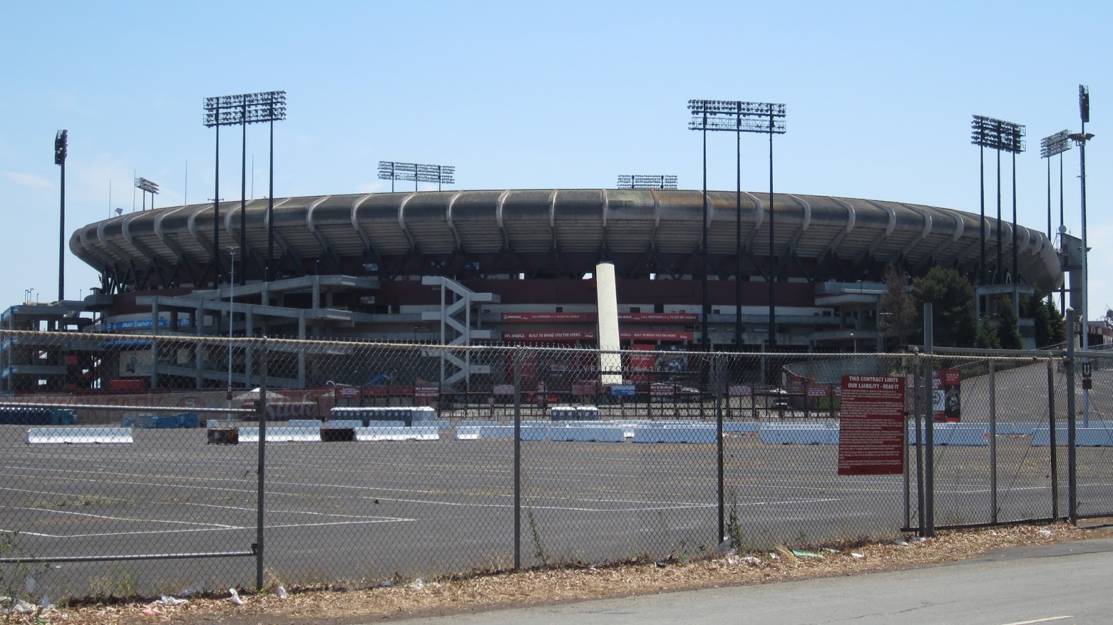 Use Your Dillusion Candlestick Park locker room video tour
