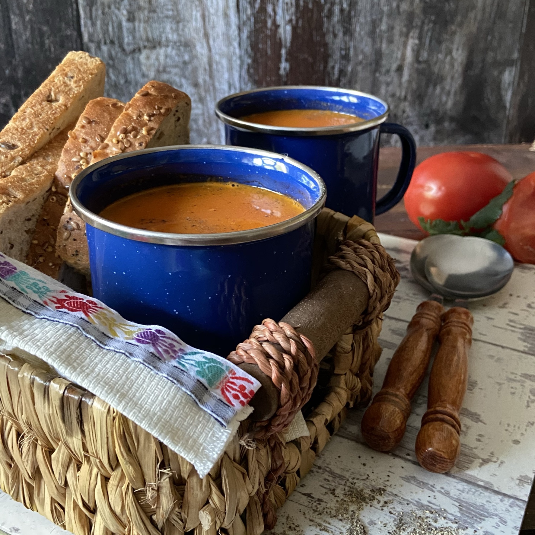 Creamy Tomato Soup Vegan and Gluten free simply.food