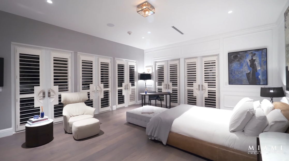 53 Interior Design Photos vs. 4100 Kiaora St, Miami Luxury Mansion Tour