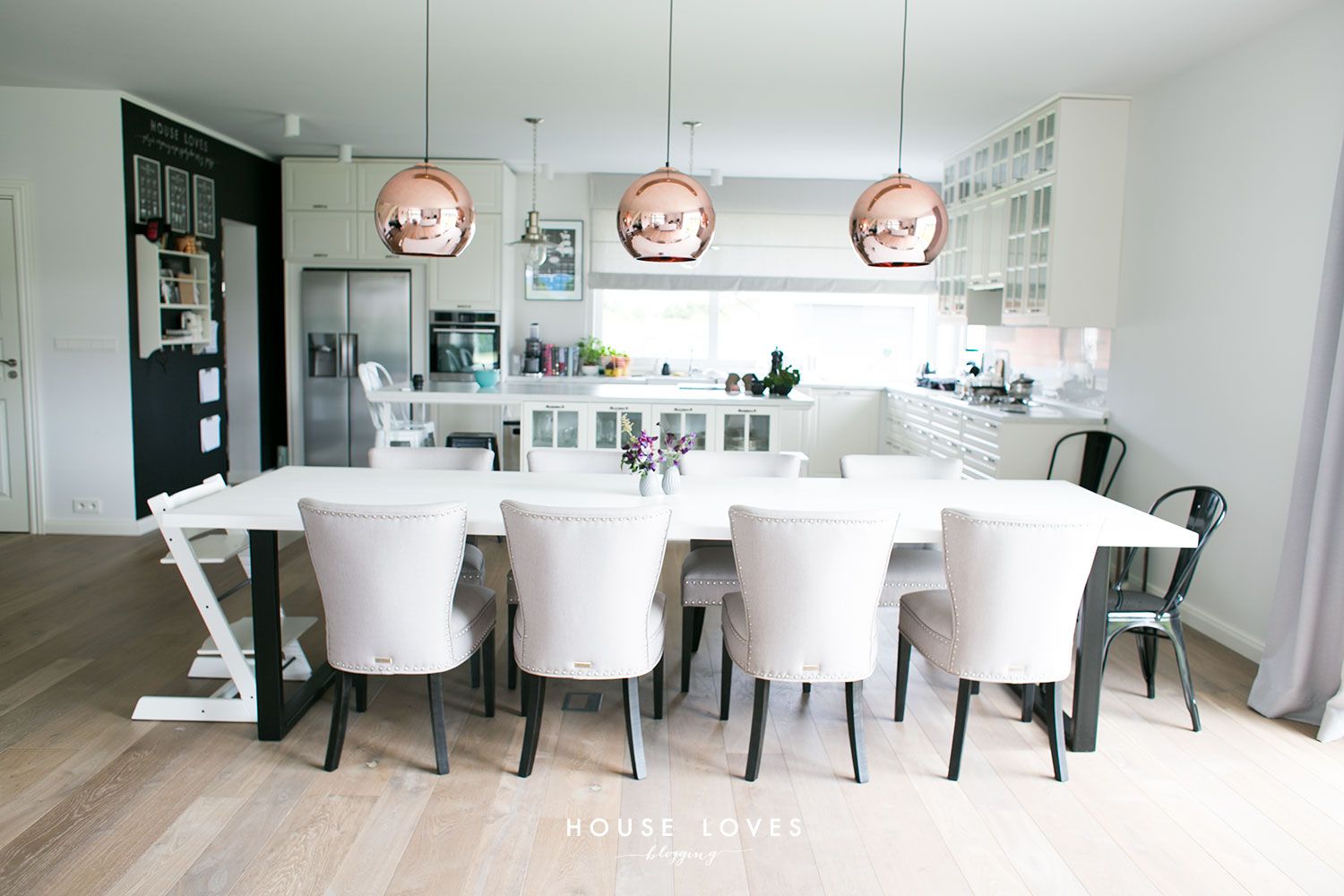 HOUSE LOVES HOUSE LOVES