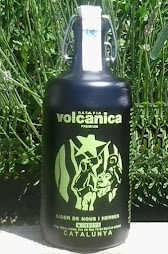 ratafia volcànica (salitja) premium - medalla d'or 2018 concurs ratafia de marca de catalunya