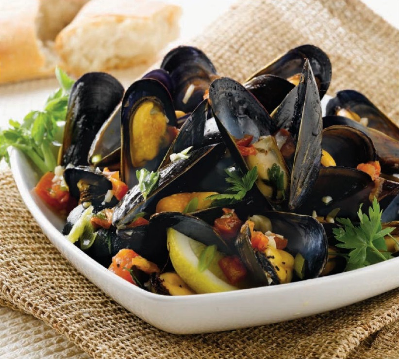 Mussels with Diced Fresh Tomatoes and Chardonnay Creative DIY