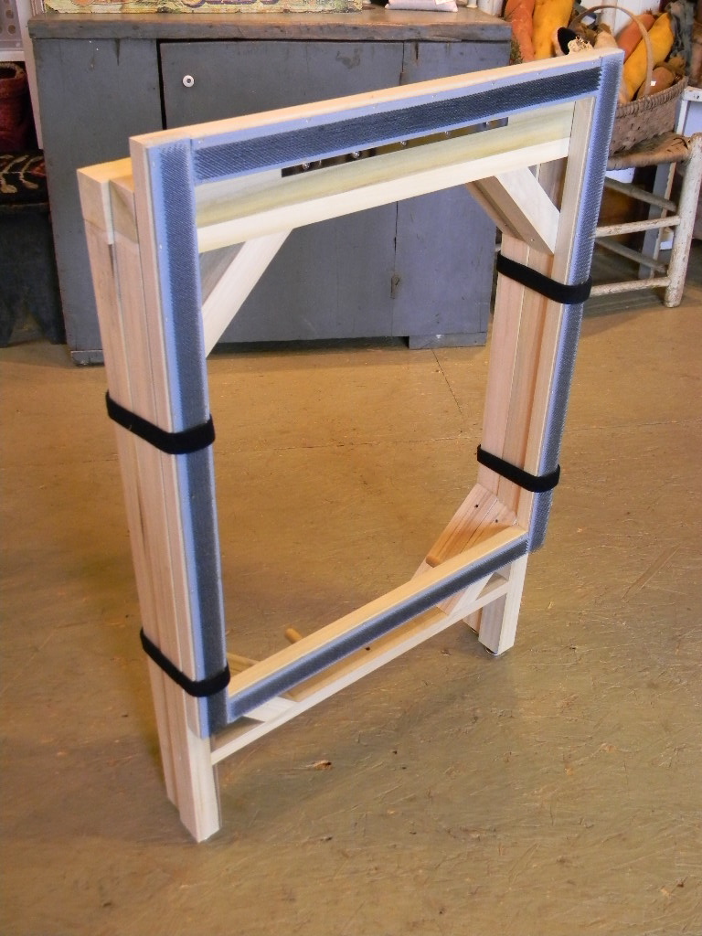 Farm Standing Floor Frame for Rug Hooking