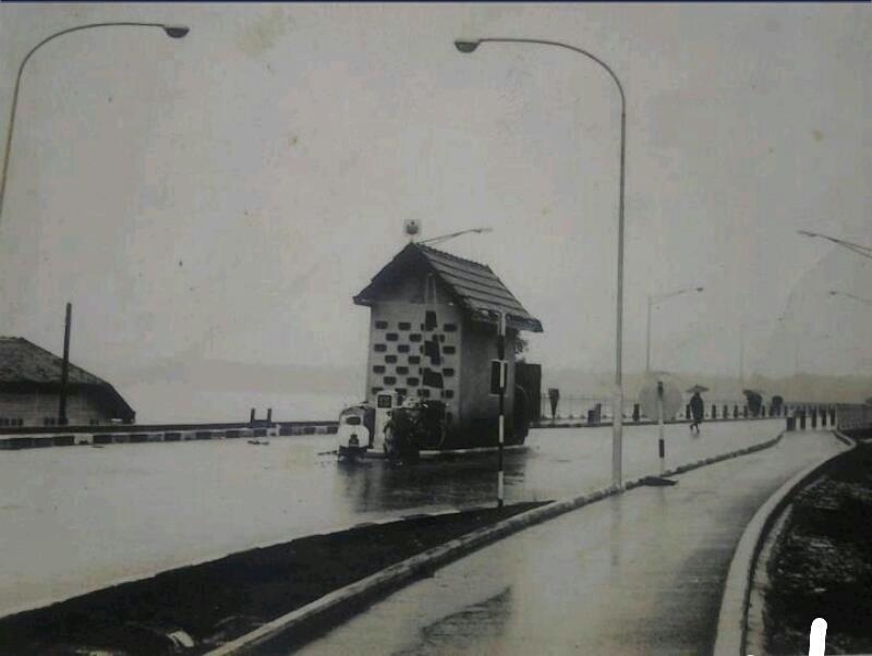 The Early Malay Doctors Sultan Yahya Petra Bridge, Kelantan