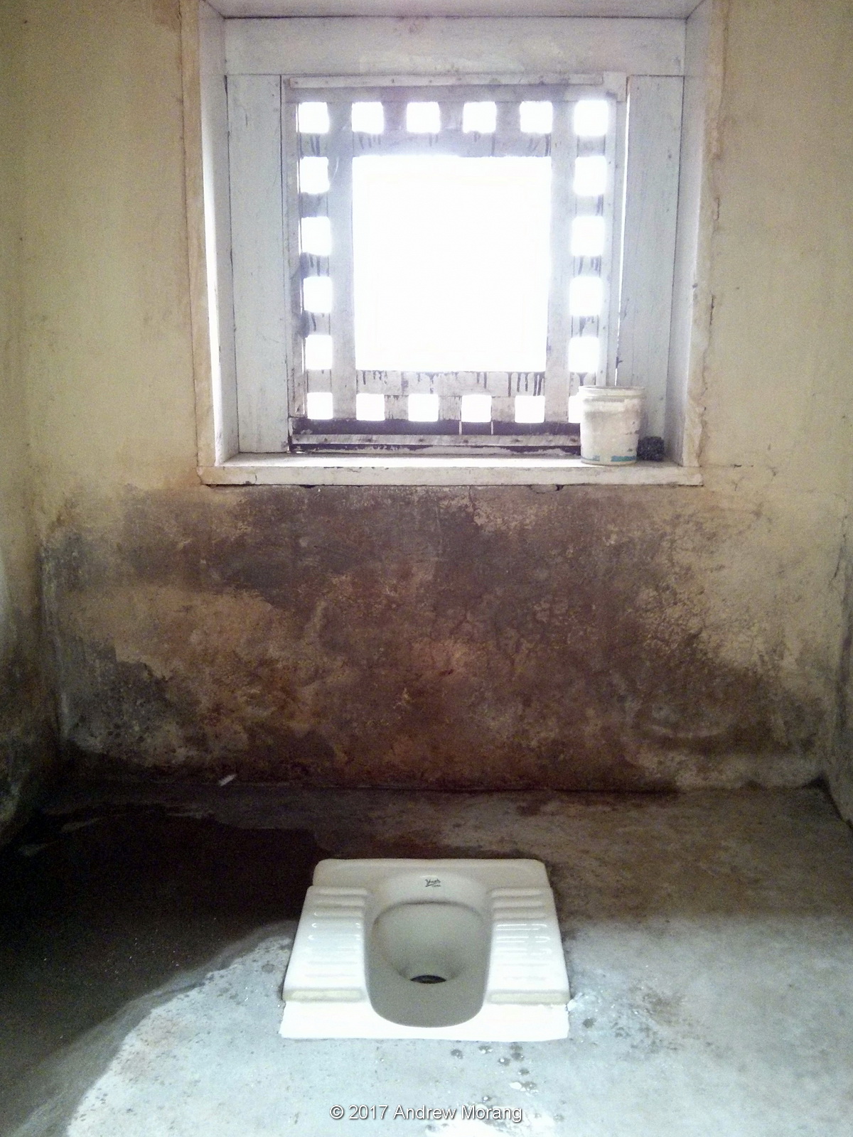 Urban Decay Toilets of Nepal (Nepal 201701)