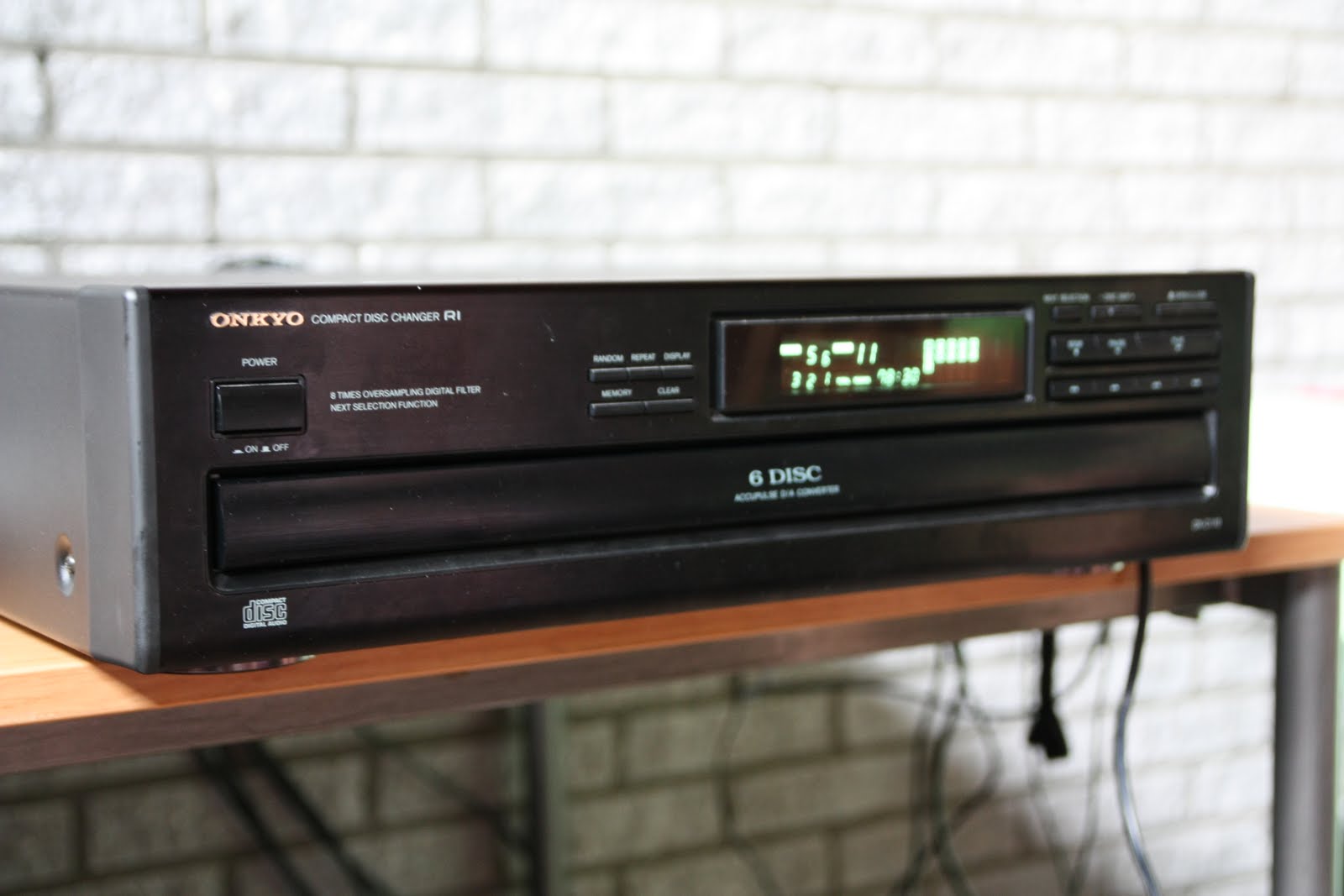 Hollandauktion HIGHEND Onkyo DXC110 6fach CD Wechsler